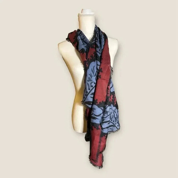 Burberry Women's Floral Multicolor Rectangle Scarf with Fringe - Picture 2 of 4